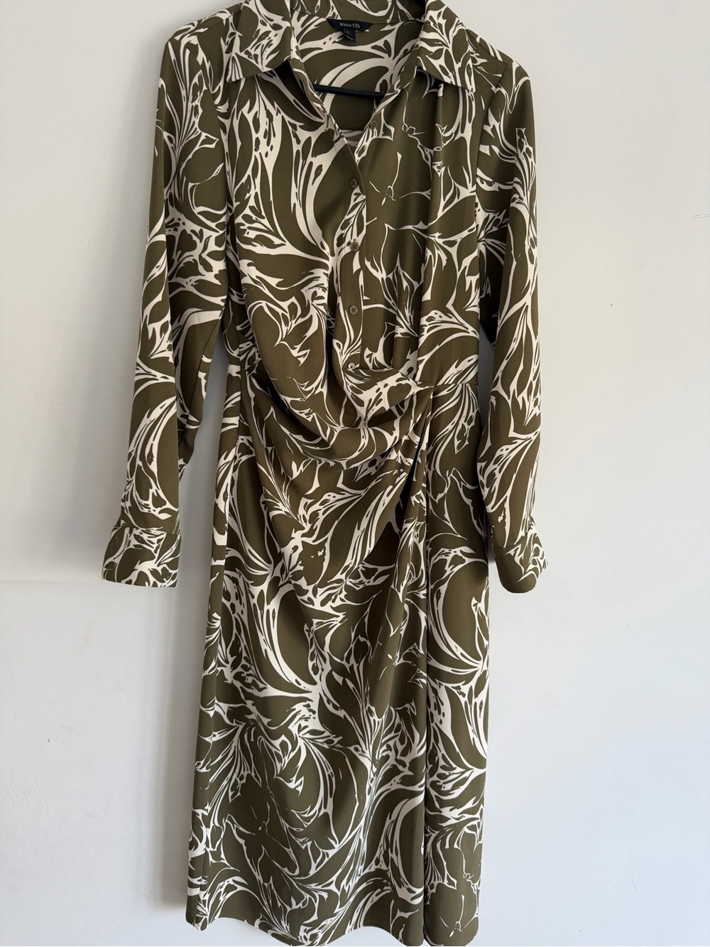 RW&CO. Olive & White Abstract Print Long Sleeve Shirt Dress